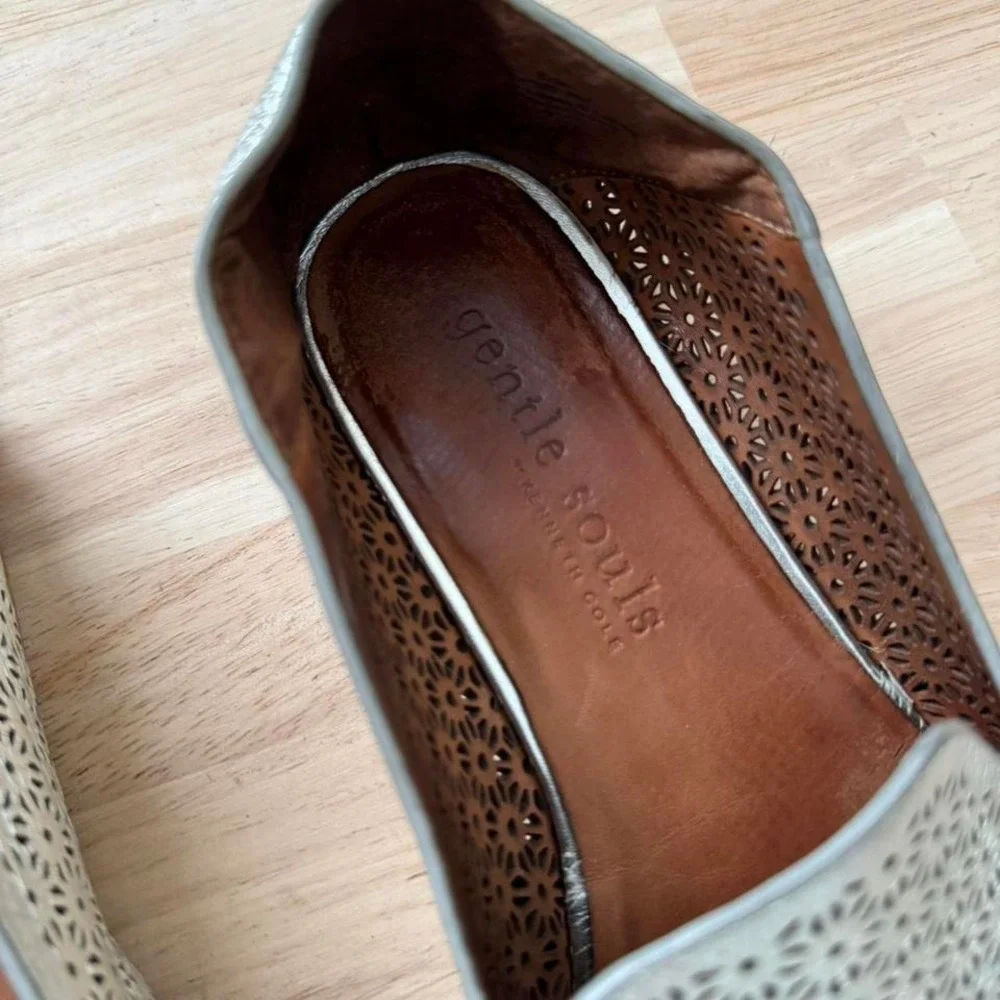 Silver Cutout‎ Loafer Flat Kenneth Cole 9